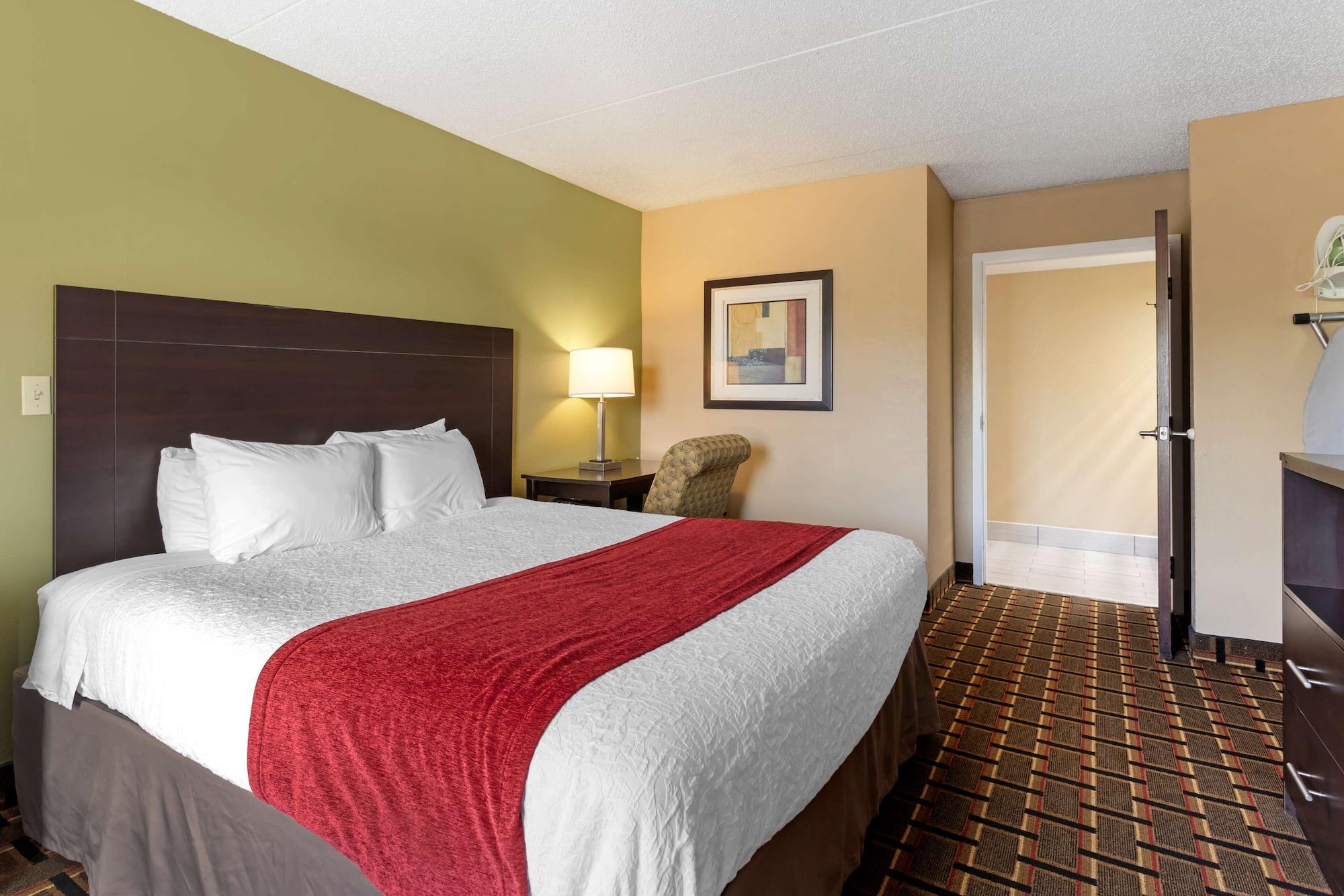 Surestay Hotel By Best Western Lenoir City Exterior photo