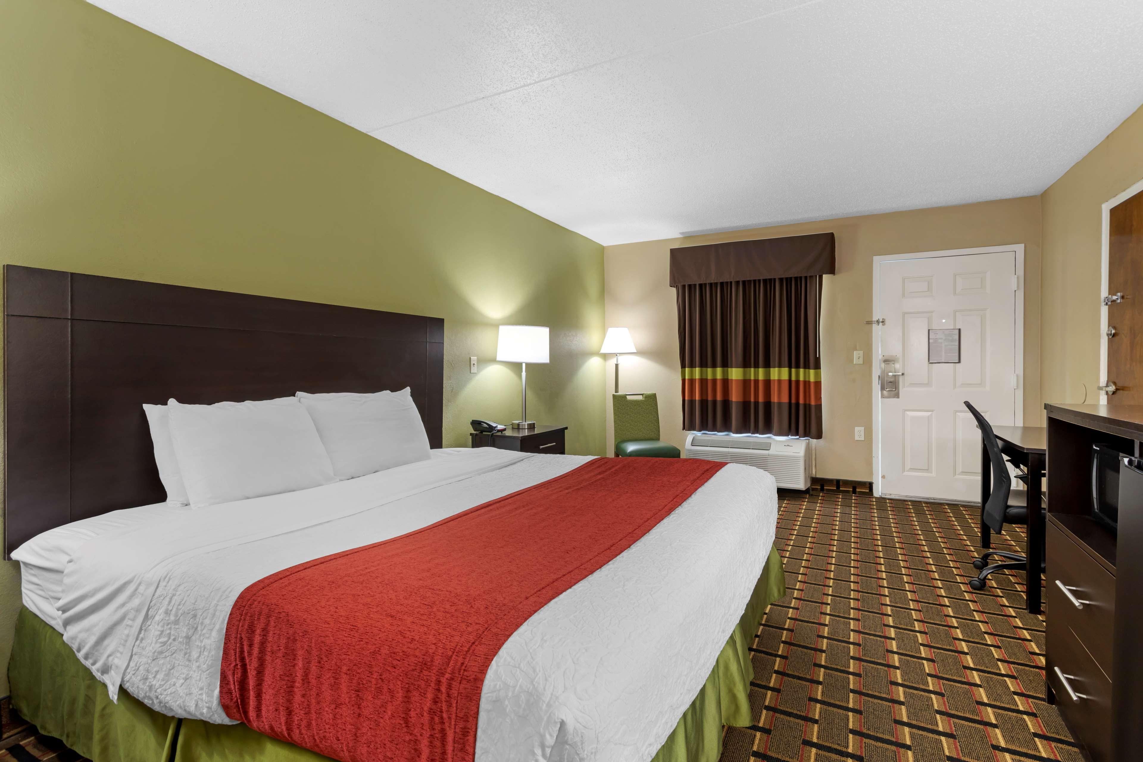 Surestay Hotel By Best Western Lenoir City Exterior photo
